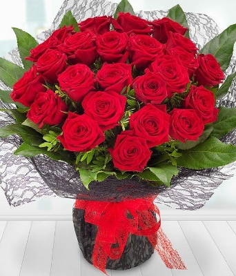 24 Luxury Dozen red Roses*